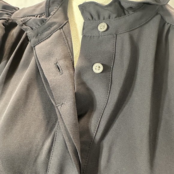 NWT LOFT Steel Ruffle Short Sleeve High Neck Button Blouse Womens Petite Small - Picture 5 of 7